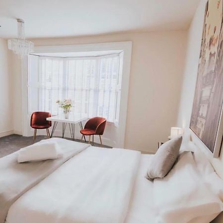 Saffron Suite And Kitchen Saffron Walden Eksteriør bilde