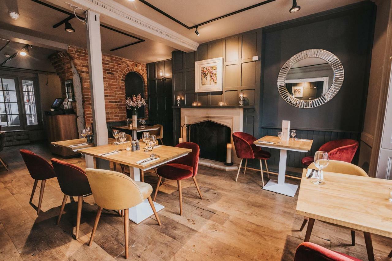 Saffron Suite And Kitchen Saffron Walden Eksteriør bilde