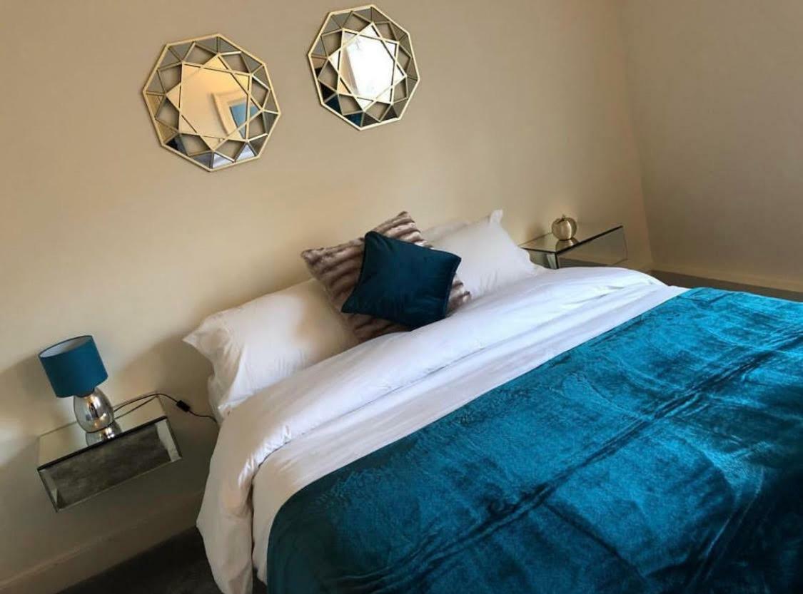 Saffron Suite And Kitchen Saffron Walden Eksteriør bilde